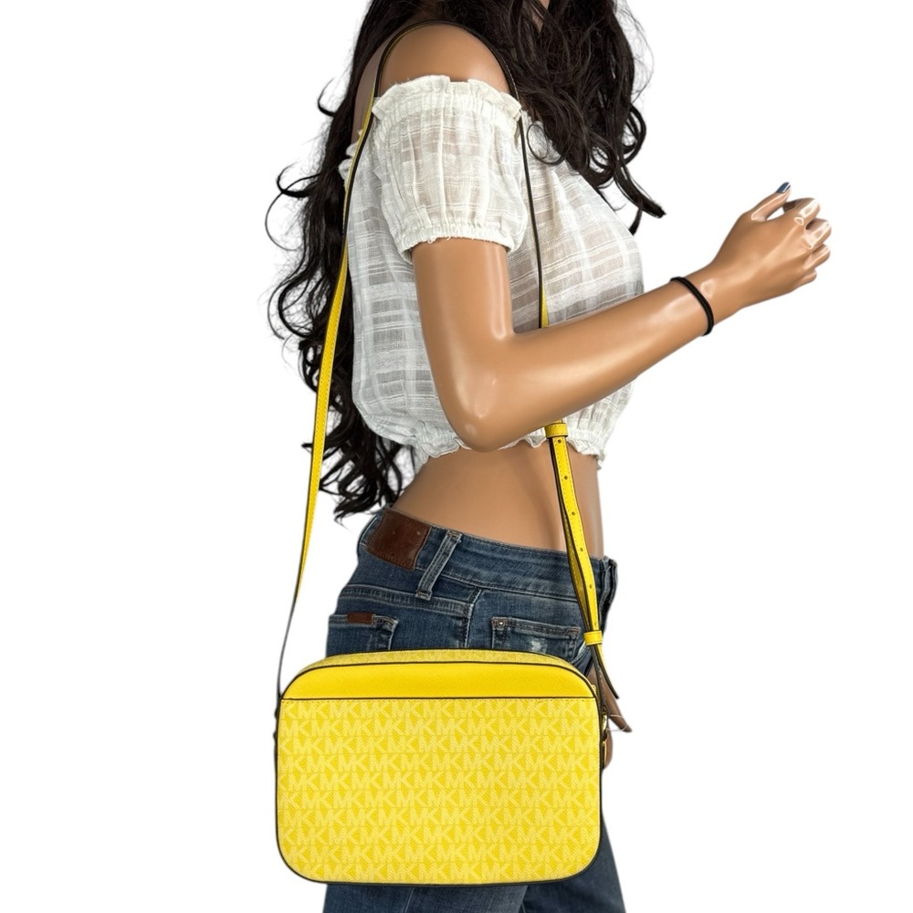 Michael Kors Jet Set Yellow Crossbody Bag - Picture 2 of 11